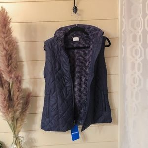 Columbia navy vest NWT!